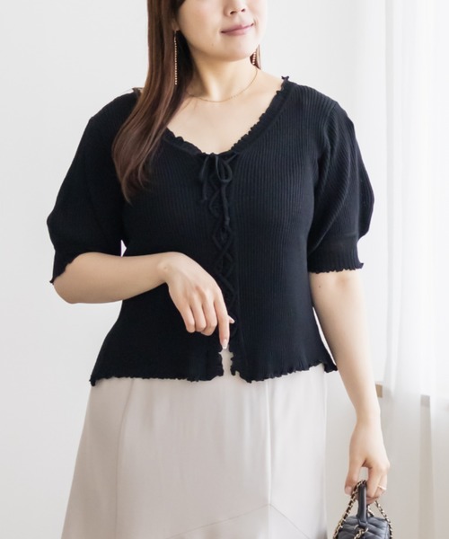 CLETTE(クレット)の「レースアップデザイン半袖ニット(ニット/セーター・レディース・ブラック/ラベンダー/ピンク・4L/3L/LL)」の1枚目の写真