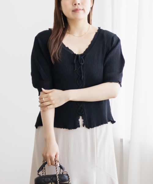 CLETTE(クレット)の「レースアップデザイン半袖ニット(ニット/セーター・レディース・ブラック/ラベンダー/ピンク・4L/3L/LL)」の4枚目の写真