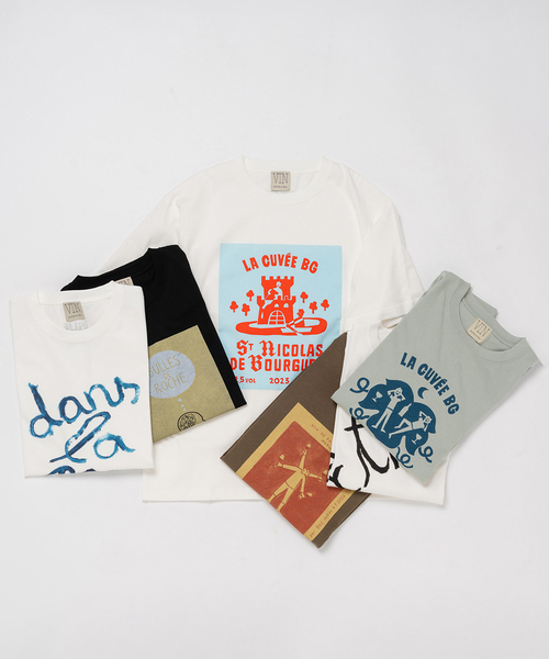 EDIFICE(エディフィス)の「Vin de France 別注 Tシャツ(Tシャツ/カットソー・メンズ・ホワイト/チャコールグレー/スカイブルー/ブラック/ホワイト×ホワイト/ホワイト系その他・MEDIUM/LARGE)」の7枚目の写真