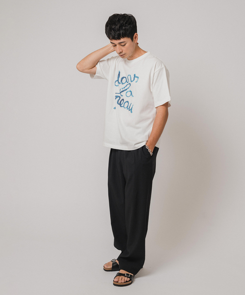 EDIFICE(エディフィス)の「Vin de France 別注 Tシャツ(Tシャツ/カットソー・メンズ・ホワイト/チャコールグレー/スカイブルー/ブラック/ホワイト×ホワイト/ホワイト系その他・MEDIUM/LARGE)」の9枚目の写真