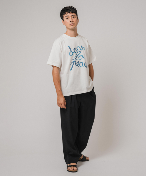 EDIFICE(エディフィス)の「Vin de France 別注 Tシャツ(Tシャツ/カットソー・メンズ・ホワイト/チャコールグレー/スカイブルー/ブラック/ホワイト×ホワイト/ホワイト系その他・MEDIUM/LARGE)」の11枚目の写真