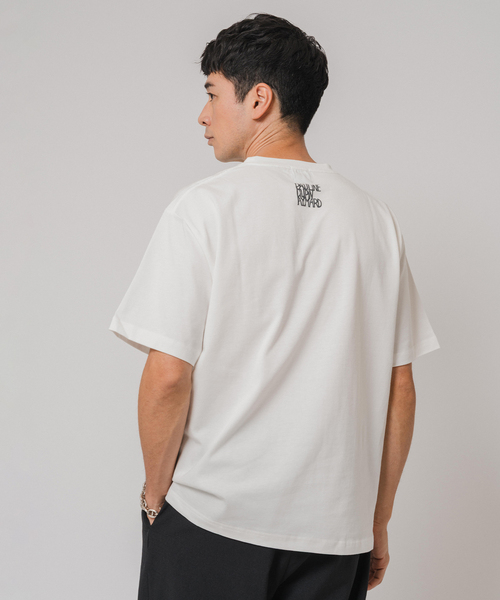 EDIFICE(エディフィス)の「Vin de France 別注 Tシャツ(Tシャツ/カットソー・メンズ・ホワイト/チャコールグレー/スカイブルー/ブラック/ホワイト×ホワイト/ホワイト系その他・MEDIUM/LARGE)」の15枚目の写真