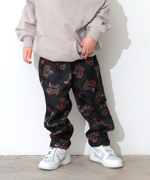 Ocean&Ground（オーシャン&グラウンド）の「ｿｳｶﾞﾗﾌﾟﾘﾝﾄﾀｯｸﾜｲﾄﾞﾊﾟﾝﾂ（その他パンツ・キッズ・ベージュ/ブラック・140/130/120/110/100/90）」の2枚目の写真