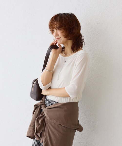 RIVE DROITE(リヴドロワ)の「【こなれ感抜群】シアーベロア5分袖Tee(Tシャツ/カットソー・レディース・オフホワイト/グレー/ブラック・FREE)」の13枚目の写真