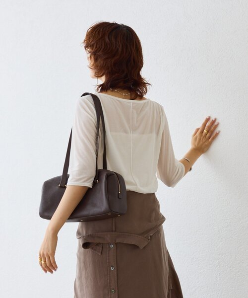 RIVE DROITE(リヴドロワ)の「【こなれ感抜群】シアーベロア5分袖Tee(Tシャツ/カットソー・レディース・オフホワイト/グレー/ブラック・FREE)」の12枚目の写真