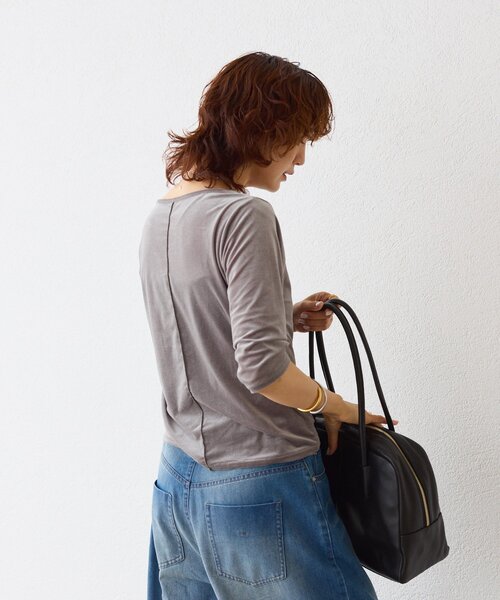 RIVE DROITE(リヴドロワ)の「【こなれ感抜群】シアーベロア5分袖Tee(Tシャツ/カットソー・レディース・オフホワイト/グレー/ブラック・FREE)」の21枚目の写真