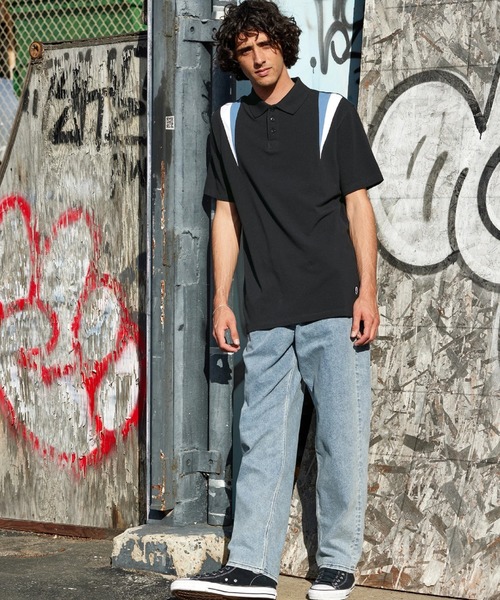 VOLCOM(ボルコム)の「【VOLCOM/ボルコム】Dagger Polo Short Sleeve Shirt /ショルダーカラーポロシャツ(シャツ/ブラウス・メンズ・ブラック・XX-LARGE/X-LARGE/LARGE)」の1枚目の写真
