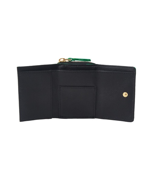 MILKFED.（ミルクフェド）の「LOGO TRIFOLD LEATHER WALLET（財布・レディース・ブラウン/ブラック/オフホワイト・ONE SIZE）」の6枚目の写真