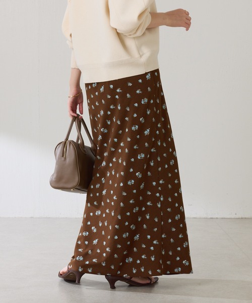 COLLAGE GALLARDAGALANTE（コラージュガリャルダガランテ）の「小花柄マーメイドスカート（スカート・レディース・ブラウン/アイボリー・FREE）」の4枚目の写真