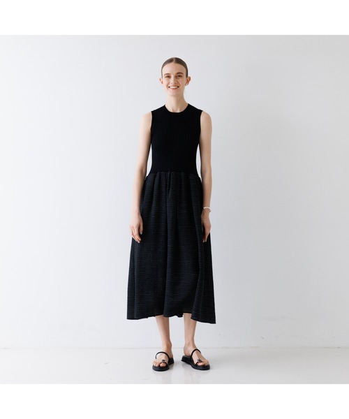 DESIGNWORKS(デザインワークス)の「シアーコンビワンピース(ワンピース・レディース・ブラック・38)」の10枚目の写真