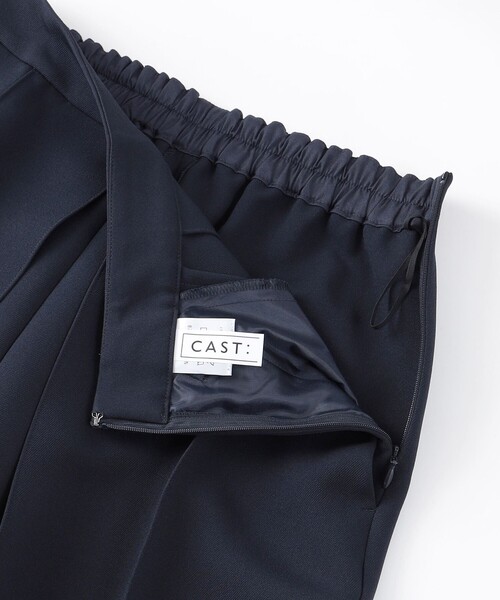 CAST:（キャストコロン）の「【UV効果/着用シワ軽減/セットアップ対応】フォルムタックデザインパンツ（その他パンツ・レディース・ネイビー/ブラック・S/M/L）」の9枚目の写真
