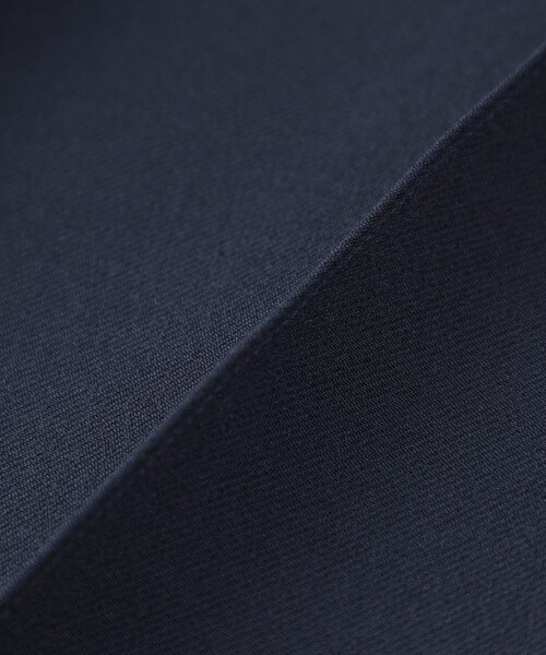 CAST:（キャストコロン）の「【UV効果/着用シワ軽減/セットアップ対応】フォルムタックデザインパンツ（その他パンツ・レディース・ネイビー/ブラック・S/M/L）」の10枚目の写真