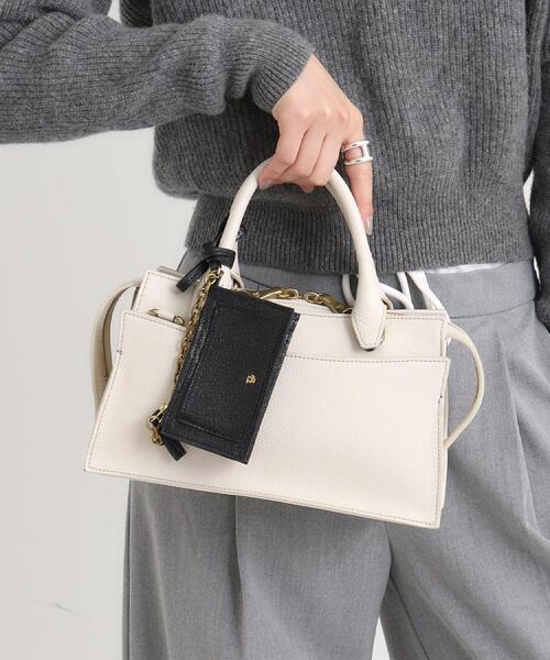 TOFF&LOADSTONE（トフアンドロードストーン）の「Buddy handbag（バディ ハンドバッグ）（ハンドバッグ・レディース・ホワイト系/ブラック・00）」の5枚目の写真
