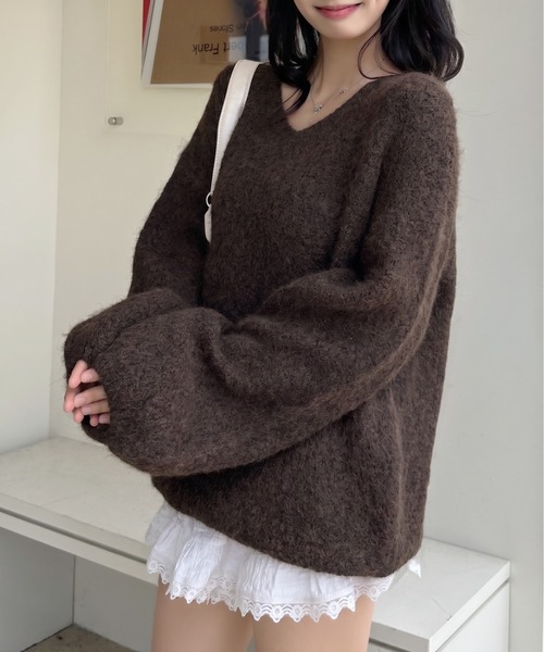 Ada.(エイダ)の「ゆるVネック オーバーサイズ シャギーニット(ニット/セーター・レディース・ライトグレー/アイボリー/ブラウン/ピンク・FREE)」の1枚目の写真