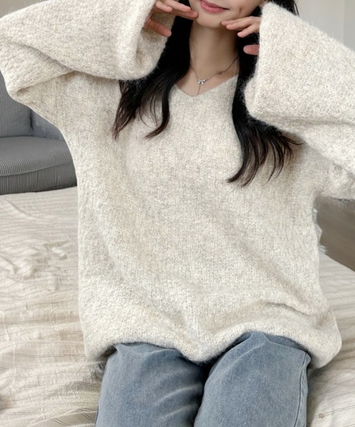 Ada.(エイダ)の「ゆるVネック オーバーサイズ シャギーニット(ニット/セーター・レディース・ライトグレー/アイボリー/ブラウン/ピンク・FREE)」の7枚目の写真