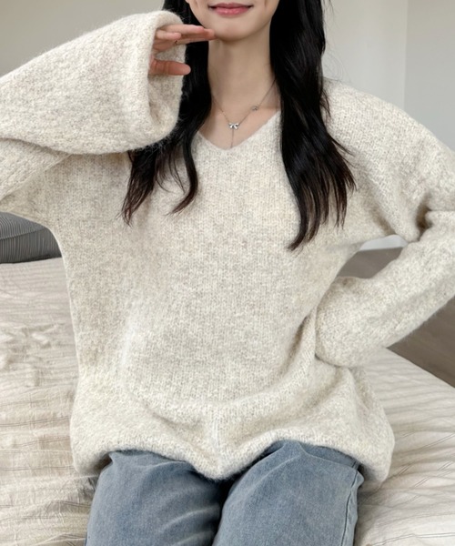 Ada.(エイダ)の「ゆるVネック オーバーサイズ シャギーニット(ニット/セーター・レディース・ライトグレー/アイボリー/ブラウン/ピンク・FREE)」の10枚目の写真