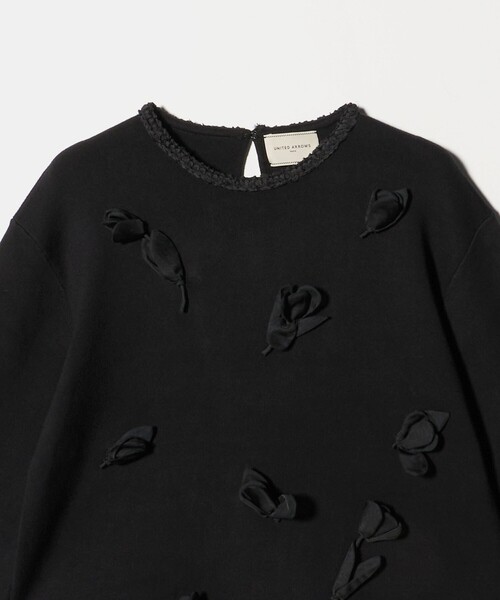 UNITED ARROWS（ユナイテッドアローズ）の「BROCHE  フラワーモチーフ ニット（ニット/セーター・レディース・ブラック/オフホワイト/グレー系・FREE）」の7枚目の写真