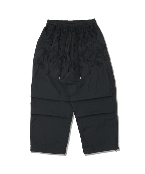 elephant TRIBAL fabrics(エレファントトライバルファブリックス)の「elephant TRIBAL fabrics SNOW CAMO PANTS(その他パンツ・メンズ・キャメル/セージグリーン/ブラック・SMALL/MEDIUM)」の2枚目の写真