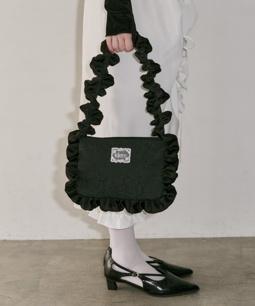 idem(イデム)の「rose frill bag / バラジャガードフリルバッグ(ハンドバッグ・レディース・イエロー/ブラック/アイボリー・FREE)」の3枚目の写真