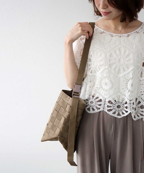 MAISON CANVVAS(メゾンキャンバス)の「PETA TOTE (L)【MAISON CANVVAS/メゾン キャンバス】(トートバッグ・レディース・カーキ・フリー)」の5枚目の写真