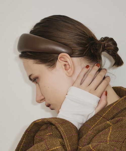 room153（ルームイチゴサン）の「ボリュームワイドカチューシャ（カチューシャ・レディース・ブラック系その他/グレー/ブラック/ライトベージュ/ブラウン/モカ・FREE）」の16枚目の写真