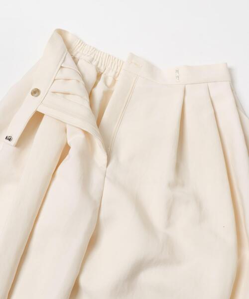 URBAN RESEARCH ROSSO WOMEN（アーバンリサーチ　ロッソ）の「ダブルクロスフォルムタックパンツ（その他パンツ・レディース・チャコールグレー/アイボリー・36/38）」の11枚目の写真