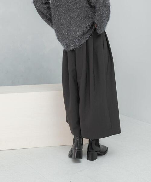 URBAN RESEARCH ROSSO WOMEN（アーバンリサーチ　ロッソ）の「ダブルクロスフォルムタックパンツ（その他パンツ・レディース・チャコールグレー/アイボリー・36/38）」の19枚目の写真