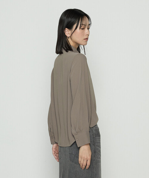 K.T KIYOKO TAKASE(キヨコタカセ)の「マットサテン タイ付 ハイネックブラウス(シャツ/ブラウス・レディース・ブラック/モカ/ホワイト・7号/11号/9号)」の10枚目の写真