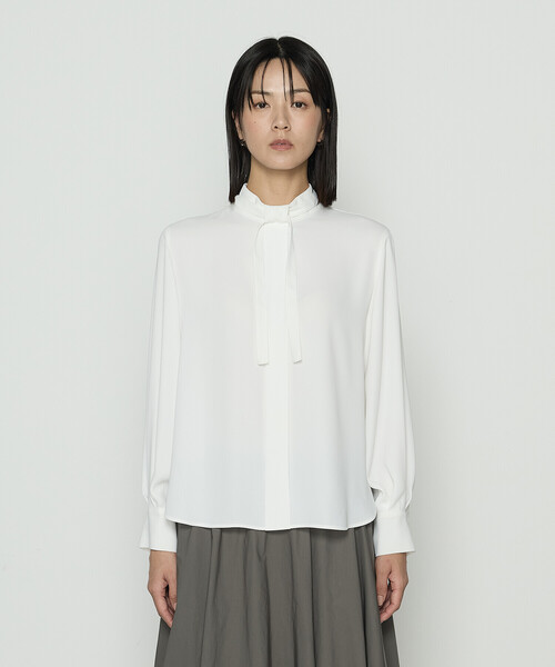 K.T KIYOKO TAKASE(キヨコタカセ)の「マットサテン タイ付 ハイネックブラウス(シャツ/ブラウス・レディース・ブラック/モカ/ホワイト・7号/11号/9号)」の11枚目の写真