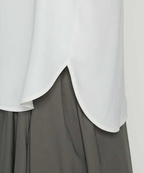 K.T KIYOKO TAKASE(キヨコタカセ)の「マットサテン タイ付 ハイネックブラウス(シャツ/ブラウス・レディース・ブラック/モカ/ホワイト・7号/11号/9号)」の18枚目の写真