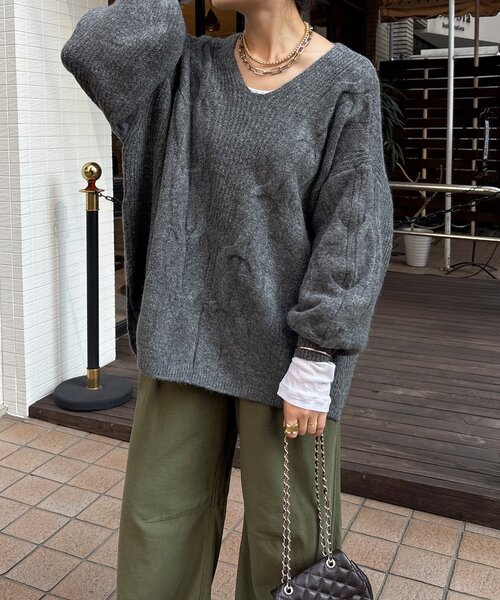 DouDou（ドゥドゥ）の「ボリュームケーブルプルオーバー（ニット/セーター・レディース・カーキ/チャコールグレー/ベージュ/ブラウン・FREE）」の19枚目の写真