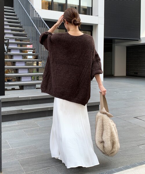 DouDou（ドゥドゥ）の「ボリュームケーブルプルオーバー（ニット/セーター・レディース・カーキ/チャコールグレー/ベージュ/ブラウン・FREE）」の22枚目の写真