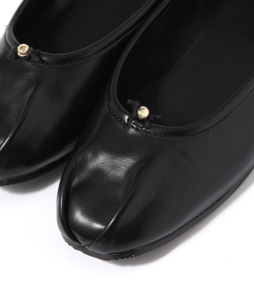 studio CLIP(スタディオクリップ)の「アソートギャザーパンプス(パンプス・レディース・オフホワイト/ブラック/レッド/マスタード・MEDIUM/LARGE/SMALL)」の14枚目の写真