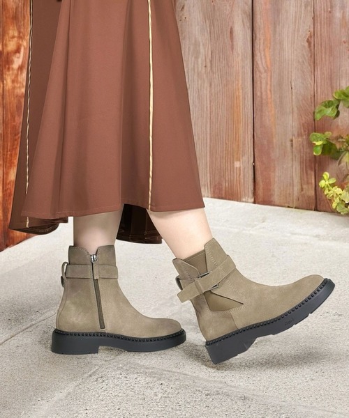 ASH（アッシュ）の「ASH/アッシュ【MARGOT】ベルト厚底ショートブーツ サイドゴア コンバット 4cmヒール（ブーツ・レディース・ブラック/グレイッシュベージュ・38/37/36/35/39）」の2枚目の写真