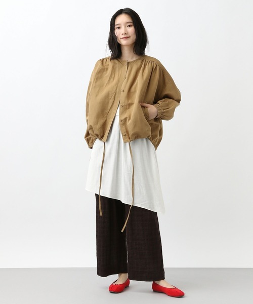 studio CLIP（スタディオクリップ）の「《natural by clip》ドッキングフレアチュニック（チュニック・レディース・アイボリー/チャコール・FREE）」の10枚目の写真