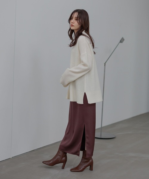 Andemiu（アンデミュウ）の「アクアハイネックミドルニット491833（ニット/セーター・レディース・オフホワイト/ブラック/ブラウン・FREE）」の11枚目の写真