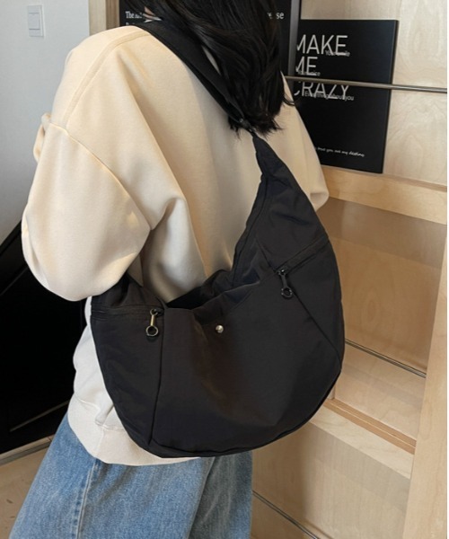 gossip！ロサンゼルス（ゴシップロサンゼルス）の「Y2K ダブル ナイロンポケットショルダークロスバッグ（ショルダーバッグ・レディース・オフホワイト/ブラック・FREE）」の8枚目の写真
