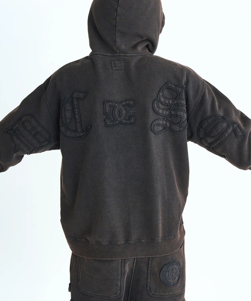 DC SHOES(ディーシーシューズ)の「25 HIDDEN ZH /DCセットアップ対応ロゴバックアップリケジップアップパーカー・フーディー(スウェット・メンズ・ブラック系その他/アンティークシルバー/ブラック×ブラック/グレイッシュベージュ・LARGE/MEDIUM/X-LARGE)」の7枚目の写真