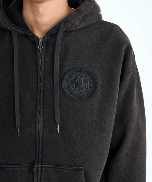 DC SHOES(ディーシーシューズ)の「25 HIDDEN ZH /DCセットアップ対応ロゴバックアップリケジップアップパーカー・フーディー(スウェット・メンズ・ブラック系その他/アンティークシルバー/ブラック×ブラック/グレイッシュベージュ・LARGE/MEDIUM/X-LARGE)」の9枚目の写真