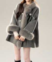 LUCPY（ラクピー）の「リボン付きファーフレアショートコート（その他アウター）」