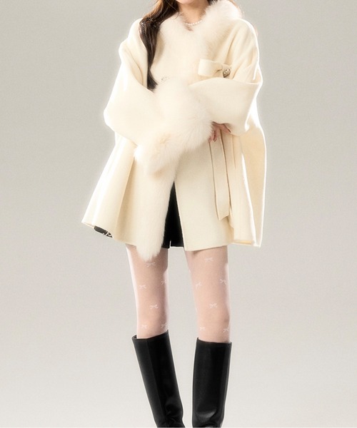 La Pafait リボン付きふわふわコート リボン付きファーフレアショートコート（その他アウター