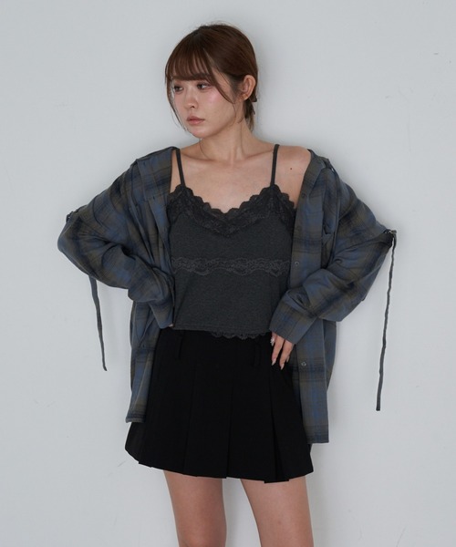 RAY CASSIN（レイカズン）の「パット付レースキャミ（キャミソール・レディース・チャコールグレー/レッド系その他2/ホワイト系その他/ブラック/ブラック系その他2/グレー系その他2・S）」の8枚目の写真