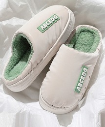 DAY CLOSET（デイ クローゼット）の「メンズ レディース バイカラー配色ワンポイントロゴ入りボアスリッパ（ルームシューズ/スリッパ）」