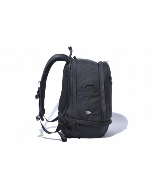 NEW ERA(ニューエラ)の「NEW ERA SPORTS PACK 1680D 2 / ニューエラ(バックパック/リュック・レディース・ブラック・FREE)」の3枚目の写真