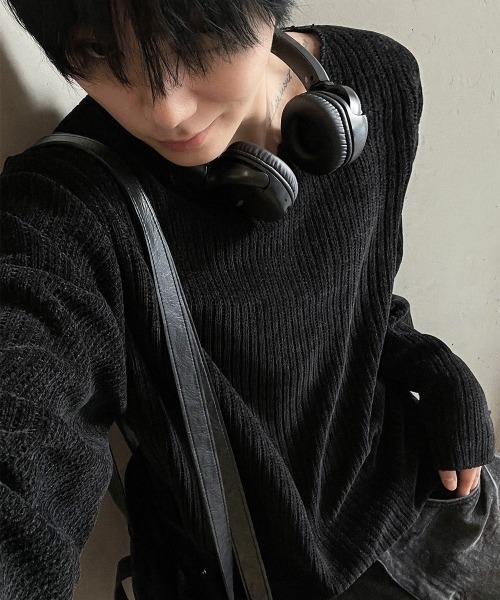 COSYHARU（コシハル）の「ベロアライクニットTシャツ（Tシャツ/カットソー・メンズ・ベージュ/ブラック/グレー・FREE）」の2枚目の写真