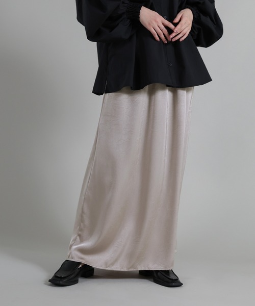 select MOCA Et(セレクトモカエト)の「【Et】Satin Washer Narrow Skirt(スカート・レディース・ブラウン/ベージュ/ブラック・LARGE/MEDIUM)」の3枚目の写真