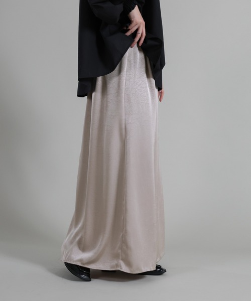 select MOCA Et(セレクトモカエト)の「【Et】Satin Washer Narrow Skirt(スカート・レディース・ブラウン/ベージュ/ブラック・LARGE/MEDIUM)」の9枚目の写真