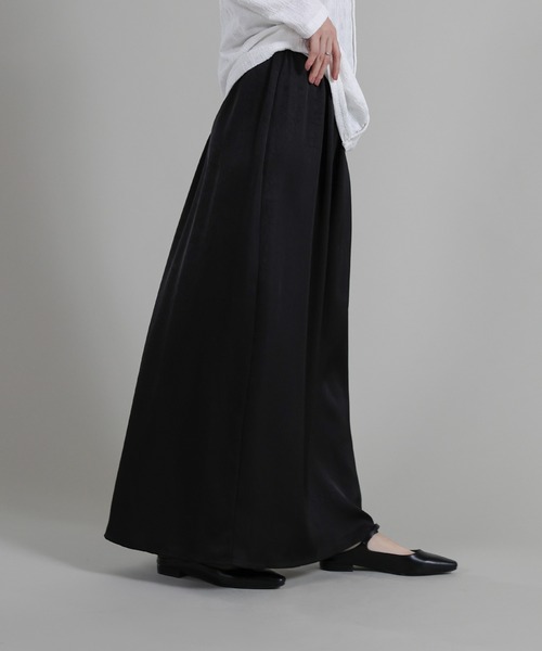 select MOCA Et(セレクトモカエト)の「【Et】Satin Washer Narrow Skirt(スカート・レディース・ブラウン/ベージュ/ブラック・LARGE/MEDIUM)」の14枚目の写真