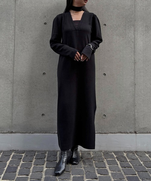 &g'aime(アンジェム)の「【&g'aime】2wayチョーカー付きニットワンピース 2-Way Choker Knit Dress(ワンピース・レディース・ブラック/グレイッシュベージュ/ブルー・FREE)」の5枚目の写真