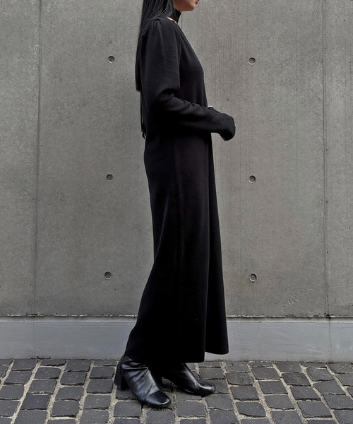 &g'aime(アンジェム)の「【&g'aime】2wayチョーカー付きニットワンピース 2-Way Choker Knit Dress(ワンピース・レディース・ブラック/グレイッシュベージュ/ブルー・FREE)」の7枚目の写真
